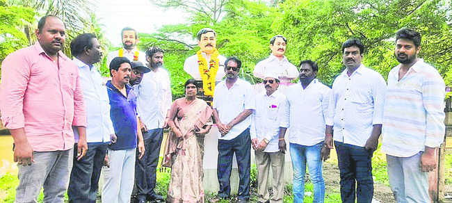 పోరాట యోధుడు మాజీ మంత్రి జక్కంపూడి 1