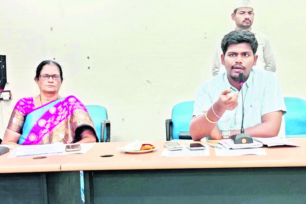 మెనూ అమలులో నిర్లక్ష్యం తగదు..1