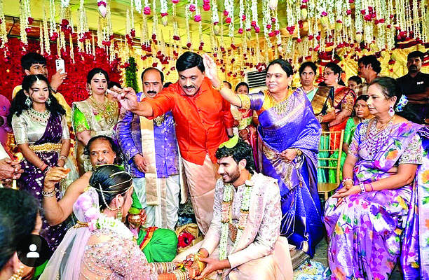 ఘనంగా శ్రీనివాసరెడ్డి కుమారుడి వివాహం 1