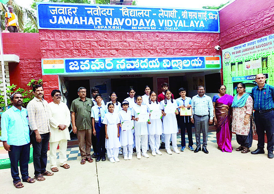 ఉద్యోగుల సంక్షేమానికి  తొలి ప్రాధాన్యత 1