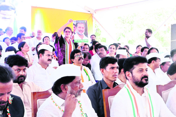 ట్రాక్‌ కెమెరాలో  చిరుత దృశ్యాలు
1