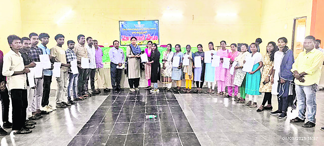ఉపాధి అవకాశాలను  అందిపుచ్చుకోవాలి1