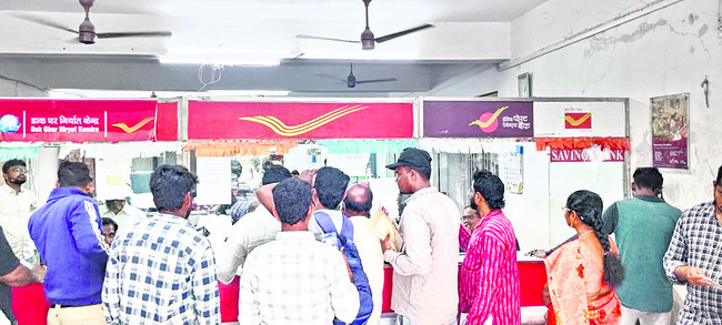 ఆరుబయటే.. ఆస్పత్రి వ్యర్థాలు!3