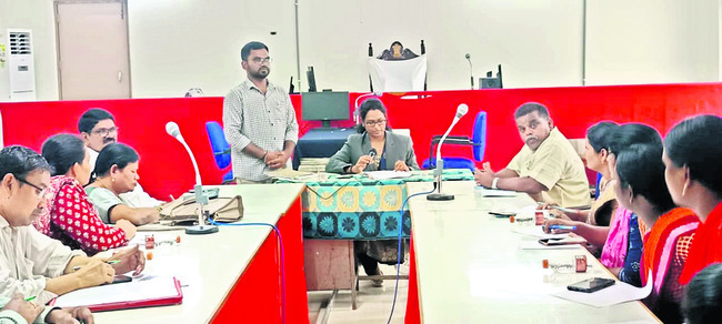 పేద పిల్లలకు ఆధార్ నమోదు చేయిద్దాం 1