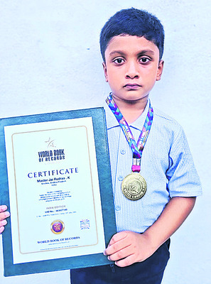 దుర్గగుడి ప్రొటోకాల్‌ సిబ్బందికి మెమోలు 1