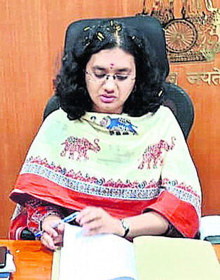 మున్సిపల్‌ కమిషనర్‌గా రవి 1