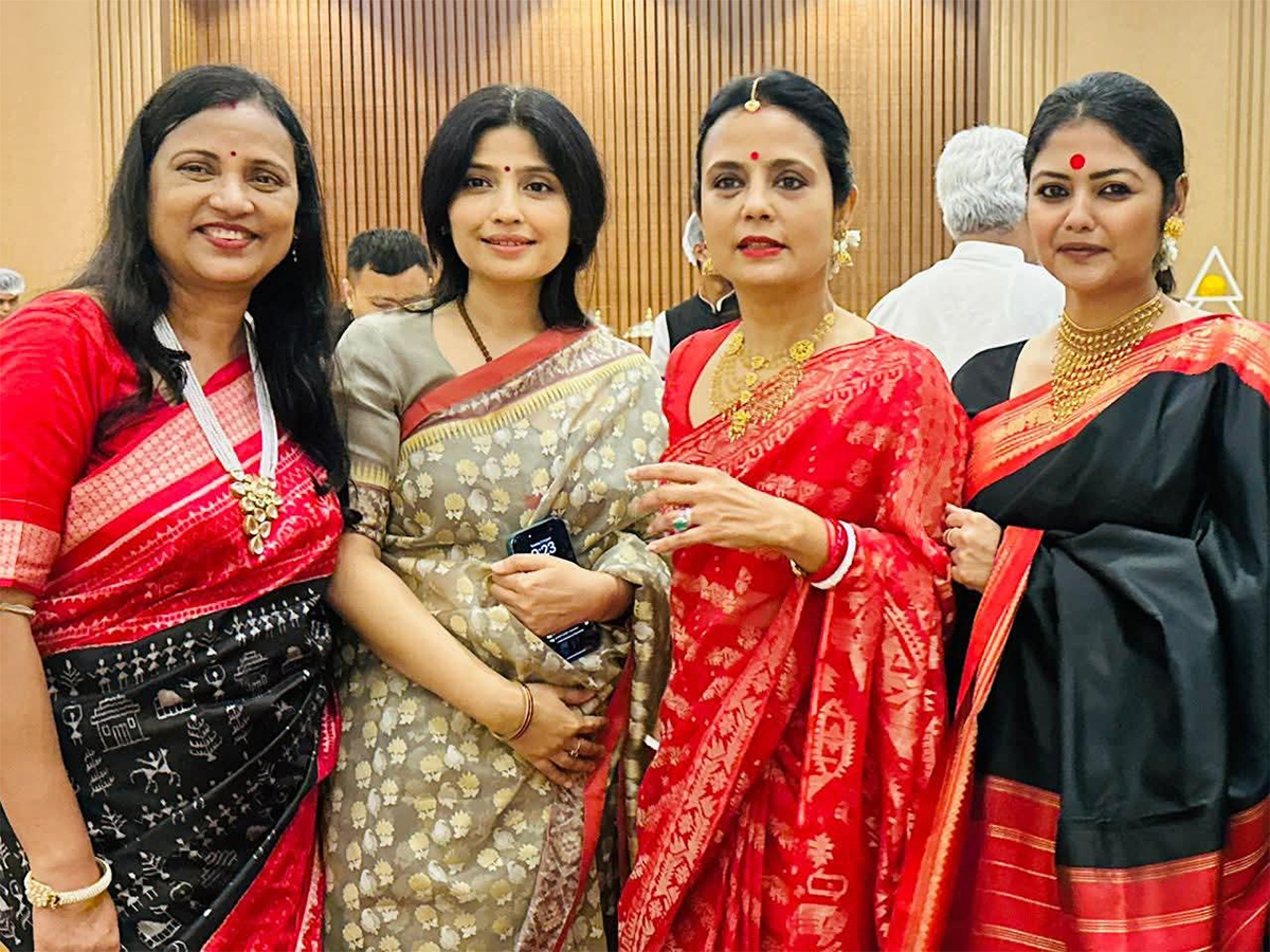 Mahua Moitra Pinaki Misra Host Wedding Reception Photos3