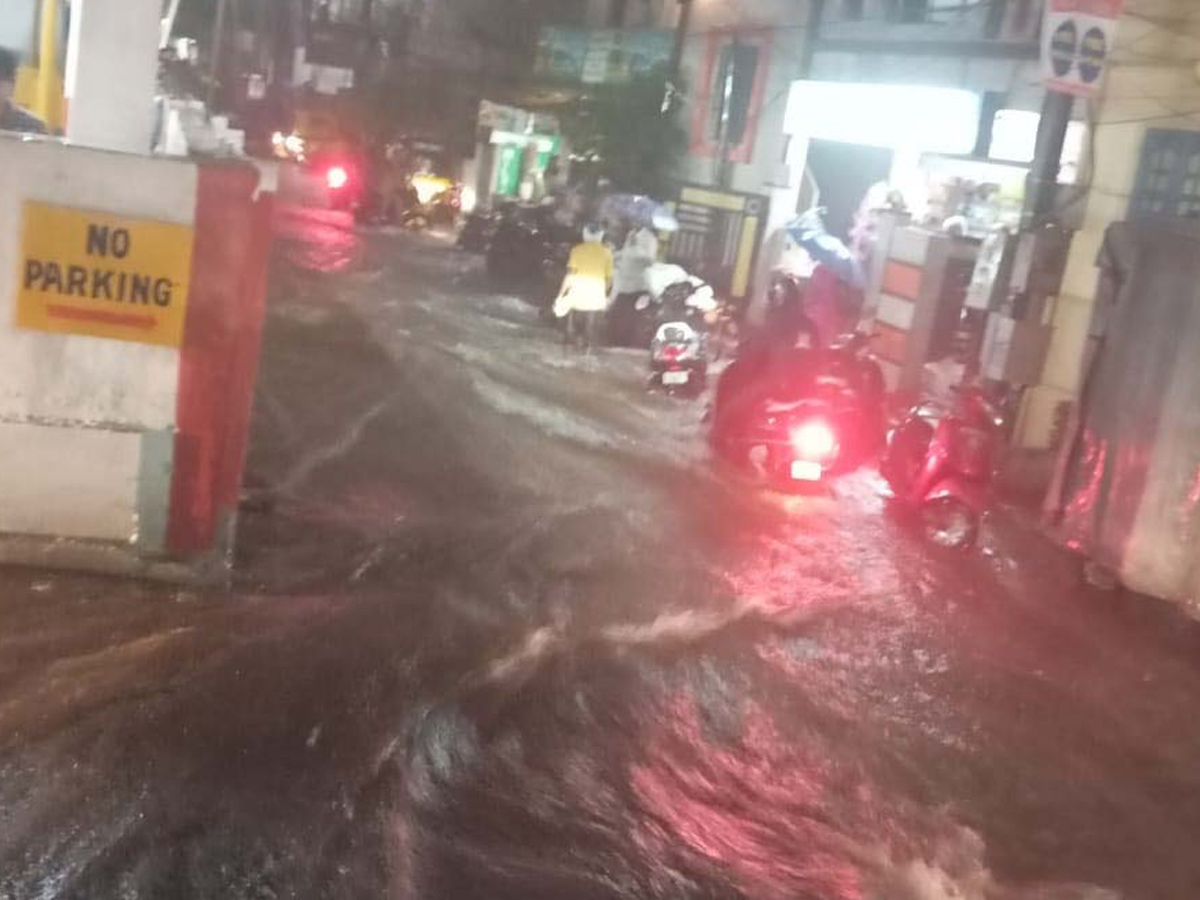 heavy rainfall in hyderabad telangana photos4