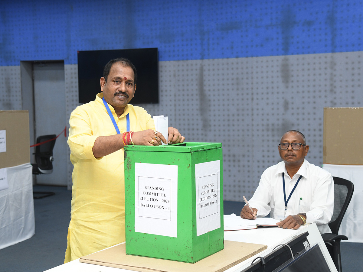 YSRCP Won In GVMC Standing Committee Elections5