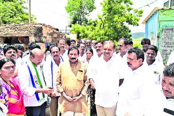 ఆధ్యాత్మిక క్షేత్రంలో ఎన్నికల కోలాహలం! 1