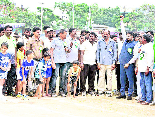 క్రీడలకు రాష్ట్ర ప్రభుత్వం పెద్దపీట 2