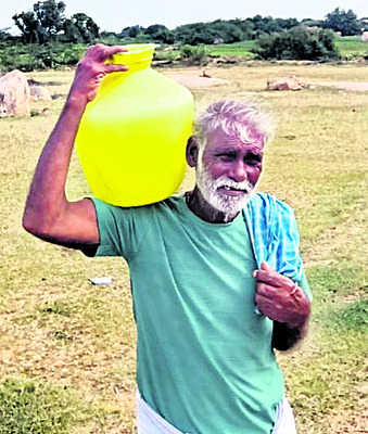 వానాకాలంలోనూ ఎండుతున్న గొంతులు!3