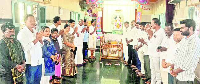 ఎంపీ మిథున్రెడ్డి విడుదల కోసం పూజలు2