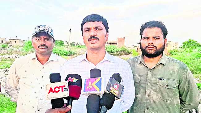 ఇళ్లు కూల్చివేతే అభివృద్ధా..?4