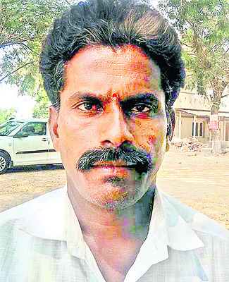 దళారుల దయకొదిలేసింది..!
3