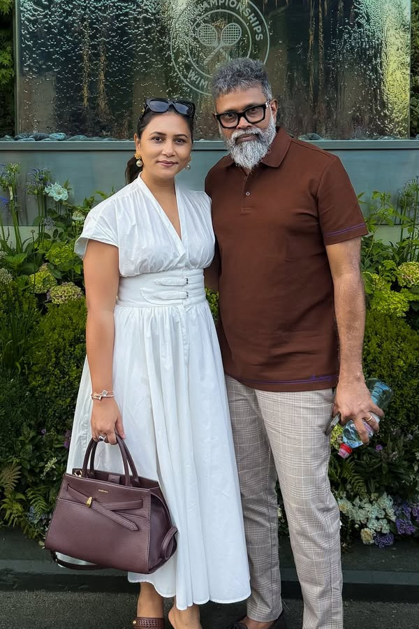 Director Sukumar With Wife Thabitha enjoying in US Photos8