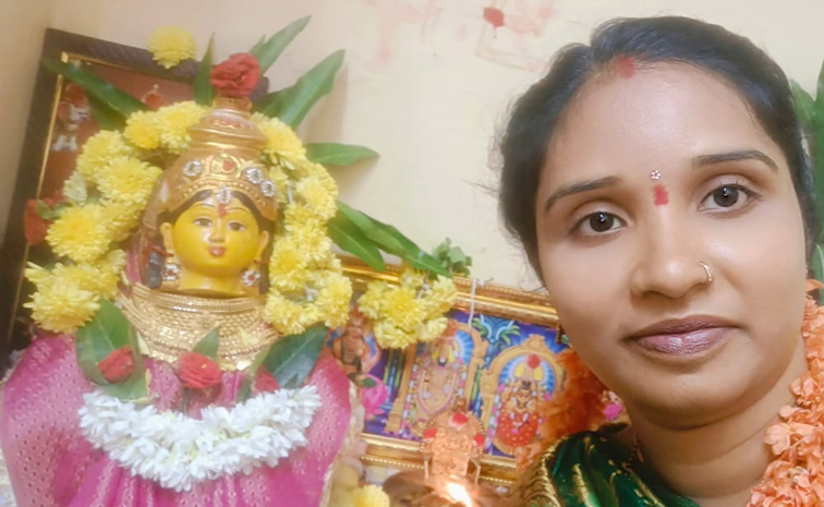 Varalakshmi Vratham 2025 Selfie With Pooja Decoration Photos1