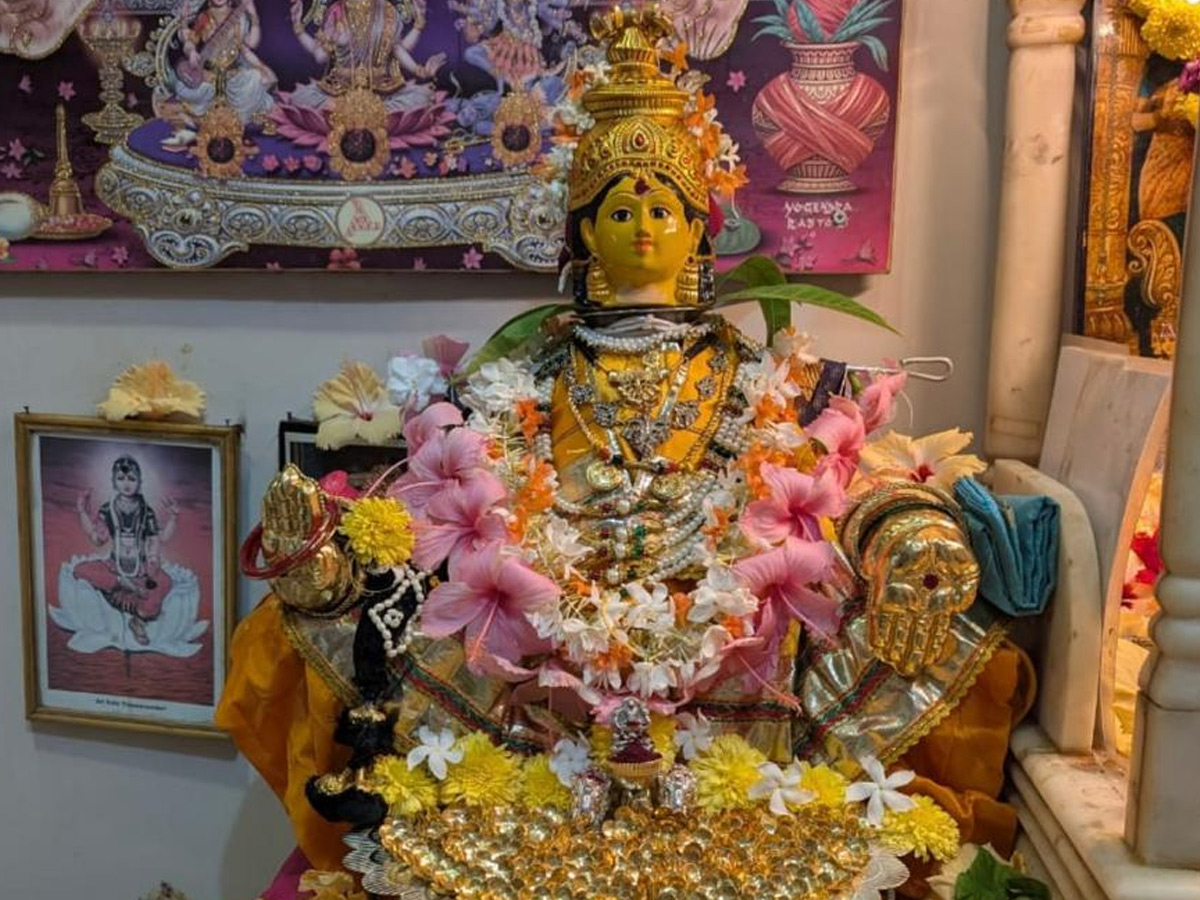 Varalakshmi Vratham 2025 Selfie With Pooja Decoration Photos7
