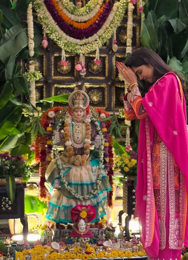 tollywood Celebrities celebrated Varalakshmi Vratham (Photos)12