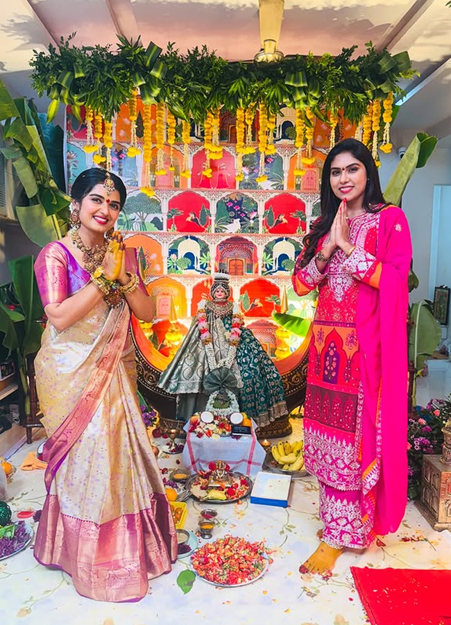 tollywood Celebrities celebrated Varalakshmi Vratham (Photos)13