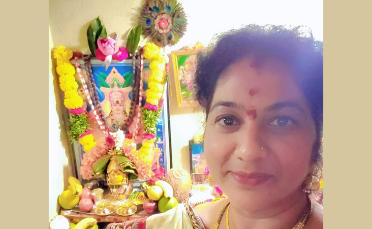 Varalakshmi Vratham 2025 Selfie With Pooja Decoration Photos17