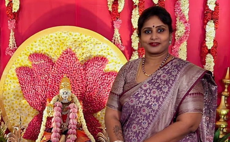 Varalakshmi Vratham 2025 Selfie With Pooja Decoration Photos19
