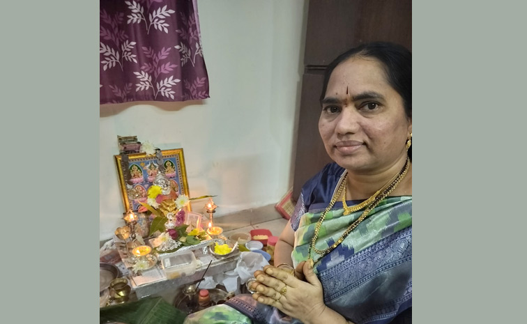 Varalakshmi Vratham 2025 Selfie With Pooja Decoration Photos22