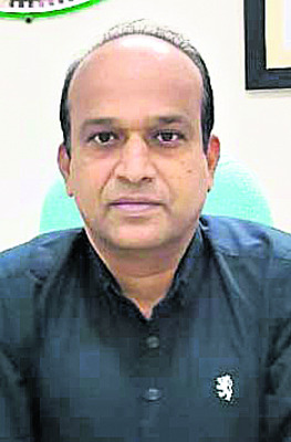నాకు నీడగా.. 9