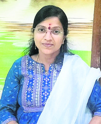 వాతావరణం ఉరుములు, మెరుపులతో కూడిన వర్షం కురిసే అవకాశం ఉ4