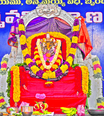 మార్కెట్ షాపుల వేలం జరిగేనా? 2