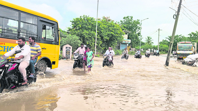 కోదాడలో మళ్లీ వరద1