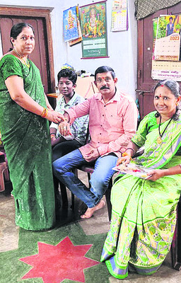 వాతావరణం ఉరుములు, మెరుపులతో కూడిన వర్షం కురిసే అవకాశం ఉ2
