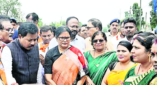 కొఠియాలో డిప్యూటీ సీఎం పర్యటన 1