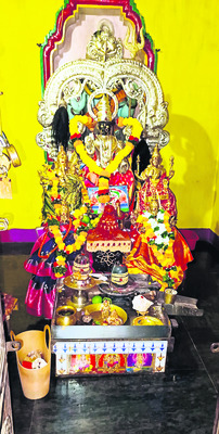 ●భక్తిశ్రద్ధలతో వరలక్ష్మీ పూజలు 3
