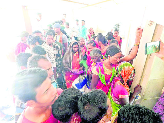 ఉచిత బియ్యానికి రూ.200 ఖర్చు 1