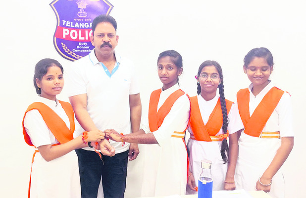 సోదరభావానికి ప్రతీక ‘రక్షాబంధన్‌’ 
1