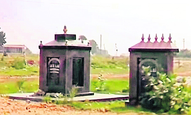 జల్‌జీవన్‌ మిషన్‌ పథకం శిలాఫలకం ధ్వంసం 1
