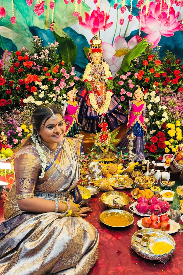 Telugu serial Actress Performed Varalakshmi Vratam Pooja Photos6