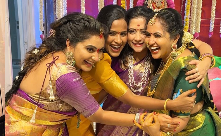 Telugu serial Actress Performed Varalakshmi Vratam Pooja Photos4