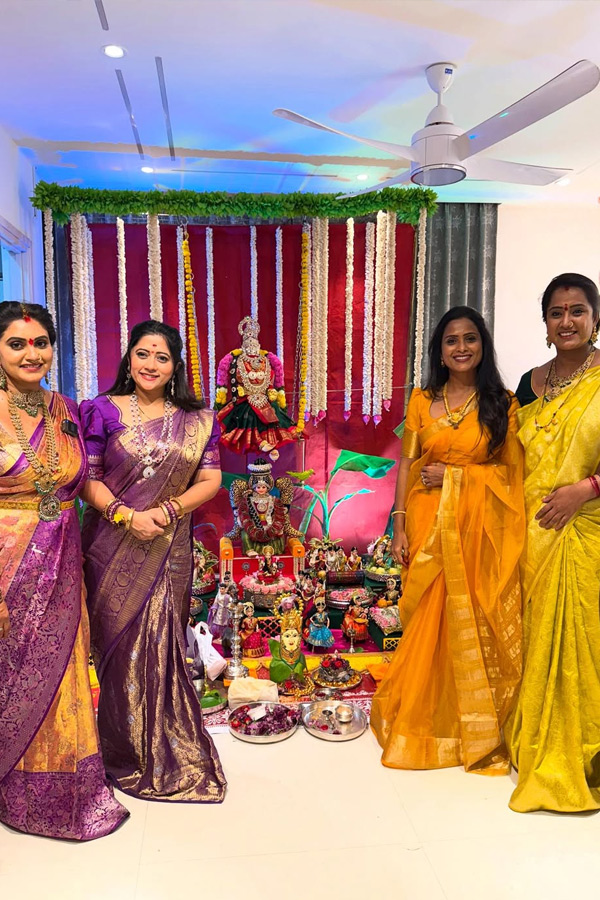 Telugu serial Actress Performed Varalakshmi Vratam Pooja Photos23