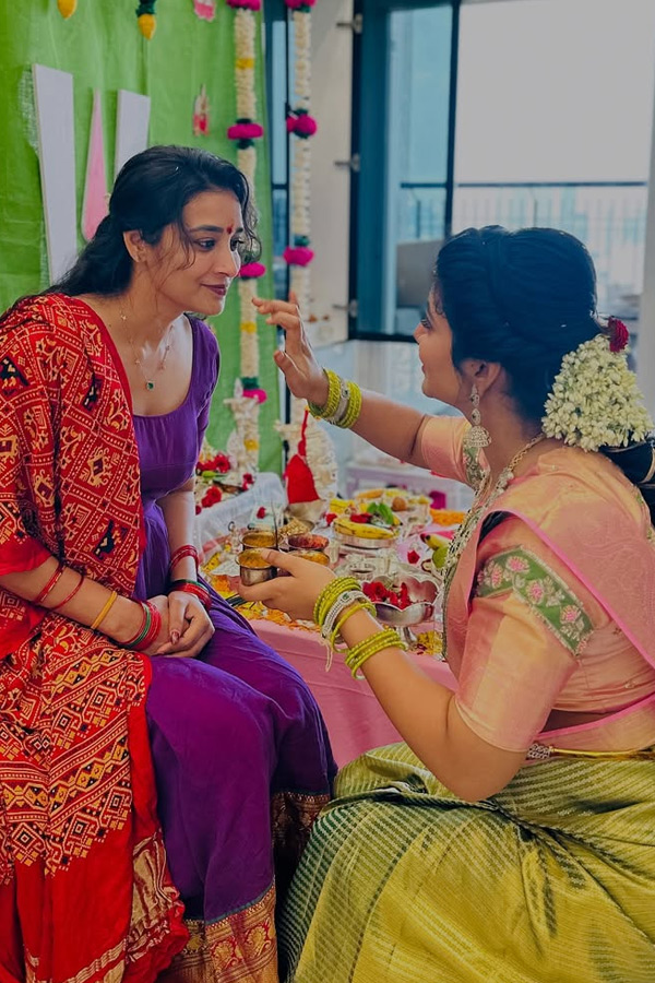 Telugu serial Actress Performed Varalakshmi Vratam Pooja Photos32