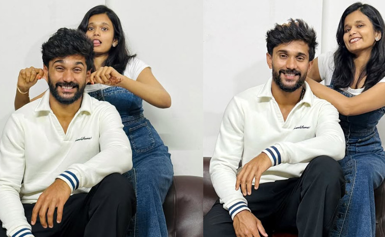 cricketers Tying Rakhi with Their sisters Photos9