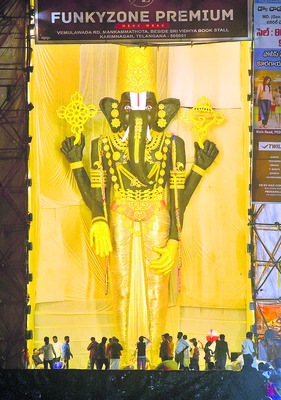 భారీకాయం.. తీరొక్క రూపం 2