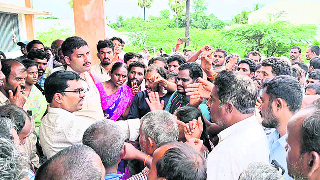 చిమ్మ చీకటి.. జోరువాన3