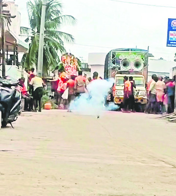 సారూ..సదా వారి సేవలో..! 1