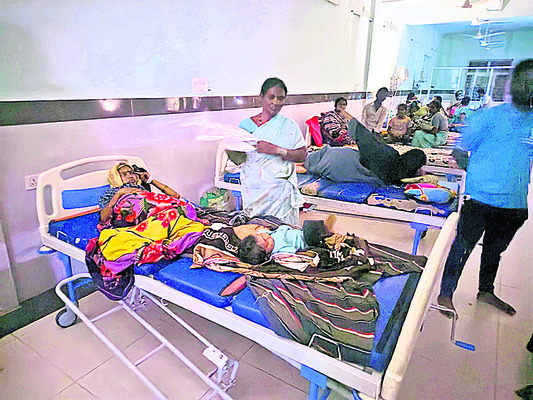 పేదల అర్జీలు.. బుట్టదాఖలు! 1