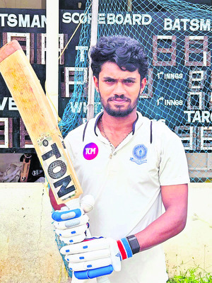 భారీ స్కోరు సాధించిన చిత్తూరు, నెల్లూరు జట్లు5