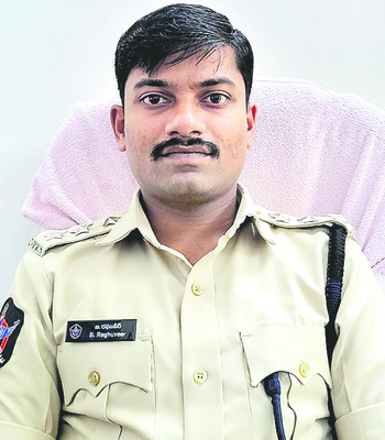 అత్యుత్సాహం.. కారాదు విషాదం2