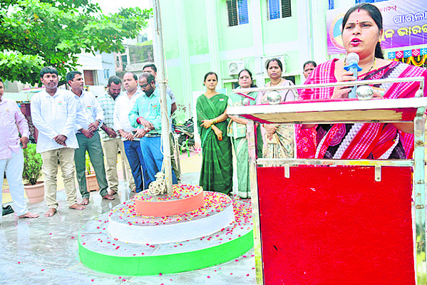 ఘనంగా స్వపరిపాలన దినోత్సవం3