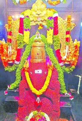 విభిన్న రూపాయా.. విఘ్న రాజాయా!1